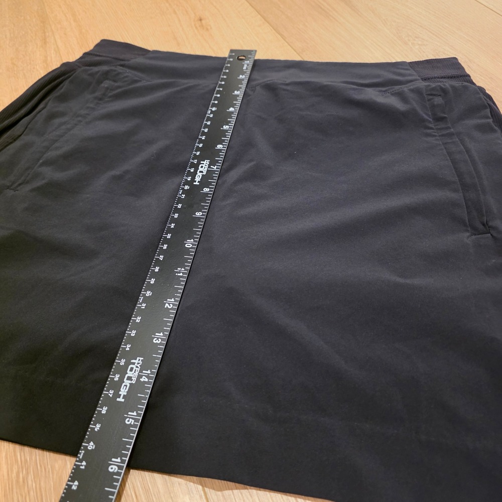 Athleta Soho Skort Black Active Hiking Travel Skirt with Pockets Size 8 Tennis - Picture 7 of 9